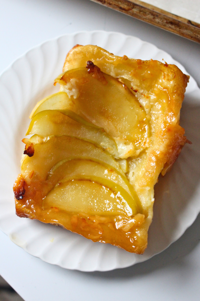 Apples on puff pastry